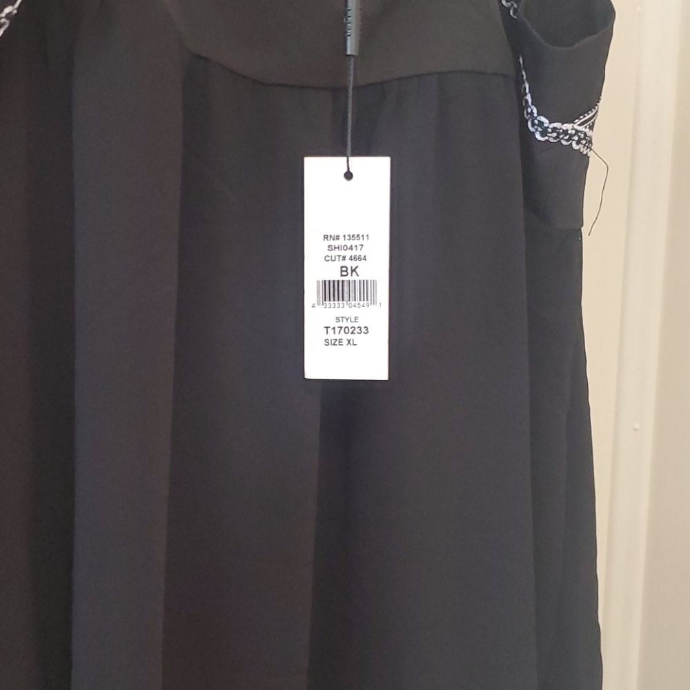 Top - Picture 2 of 2